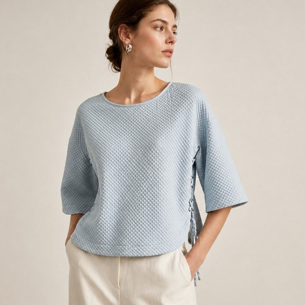 UTERQUE Textured quilted top in blue lace side boxy size Medium